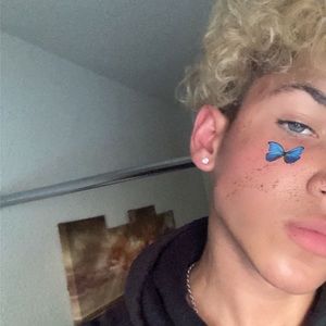 Meet your Posher, Chas